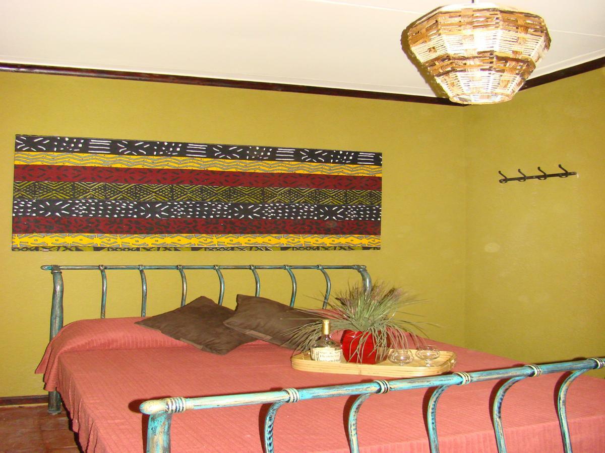 Ikweta Country Inn Maua Kaathene Ngoại thất bức ảnh